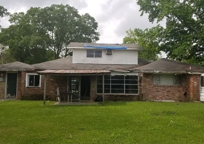 Interior & exterior paint - before